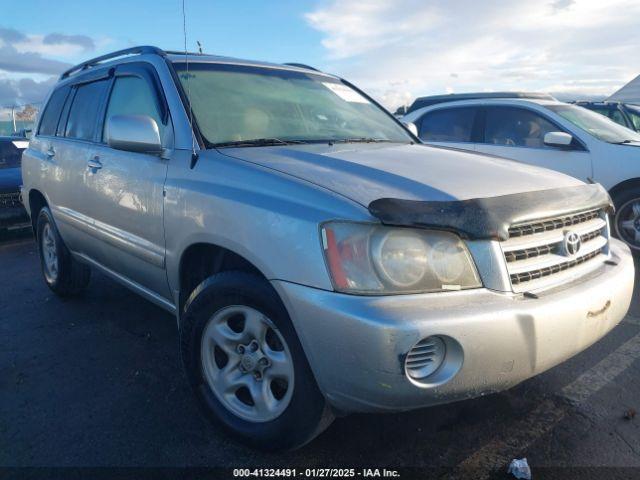  Salvage Toyota Highlander