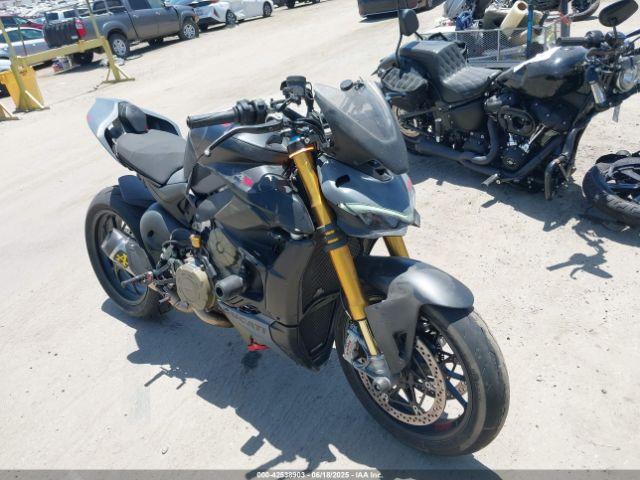  Salvage Ducati Streetfighter