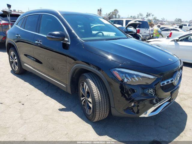  Salvage Mercedes-Benz GLA