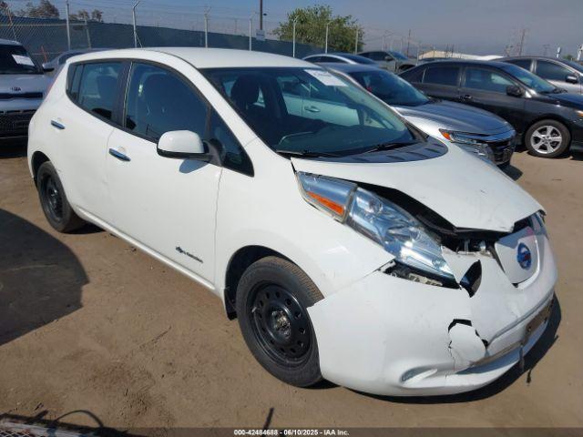  Salvage Nissan LEAF