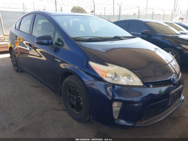  Salvage Toyota Prius