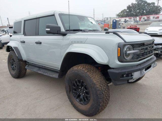  Salvage Ford Bronco