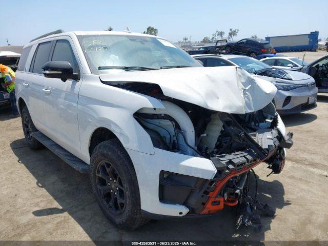  Salvage Ford Expedition