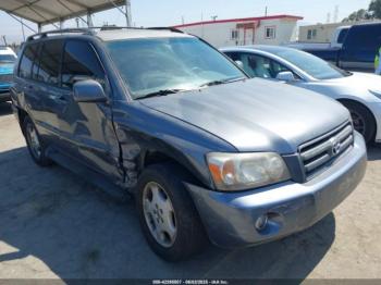  Salvage Toyota Highlander