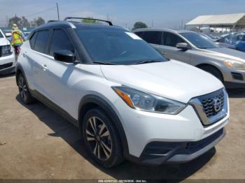  Salvage Nissan Kicks