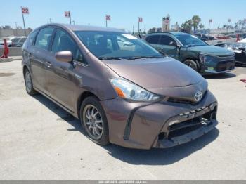  Salvage Toyota Prius v