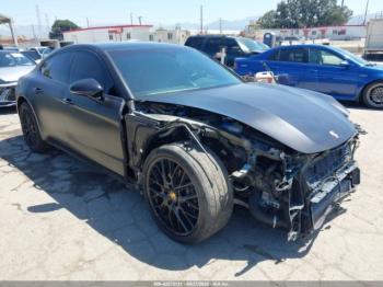  Salvage Porsche Panamera