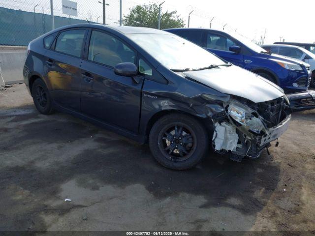  Salvage Toyota Prius