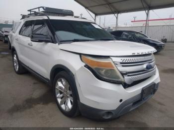  Salvage Ford Explorer