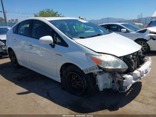 Salvage Toyota Prius