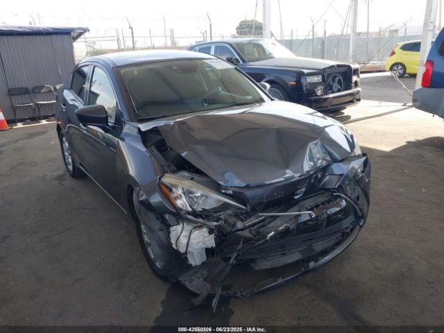  Salvage Toyota Yaris