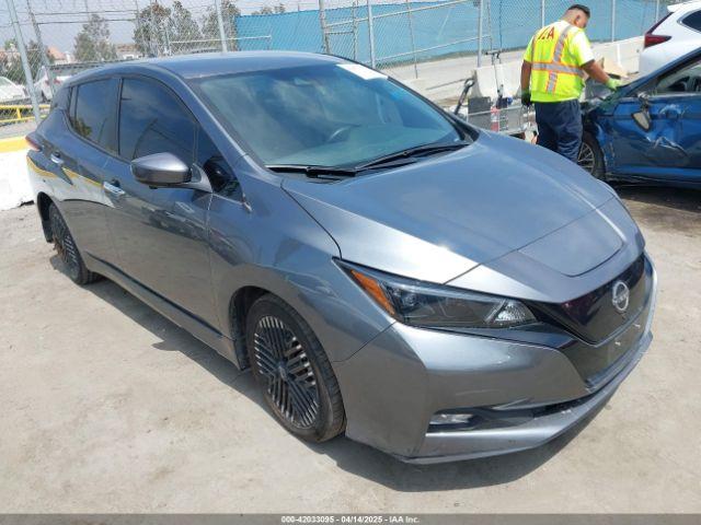  Salvage Nissan LEAF