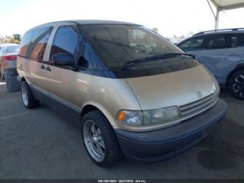  Salvage Toyota Previa