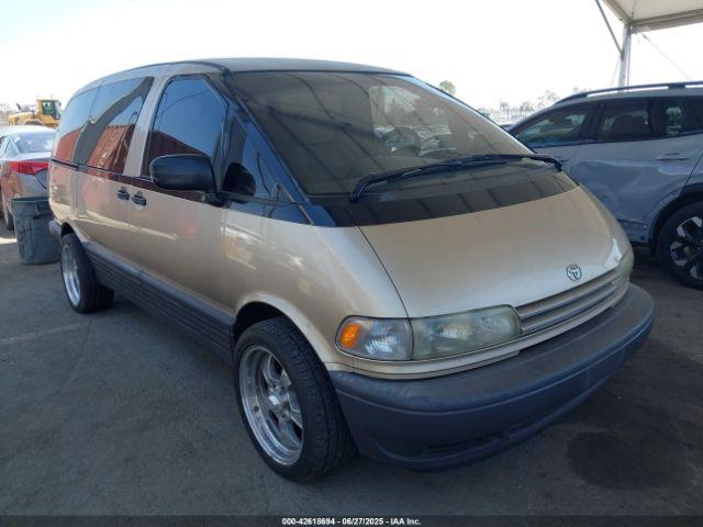  Salvage Toyota Previa