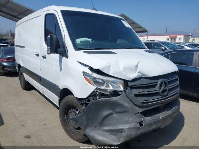  Salvage Mercedes-Benz Sprinter 2500