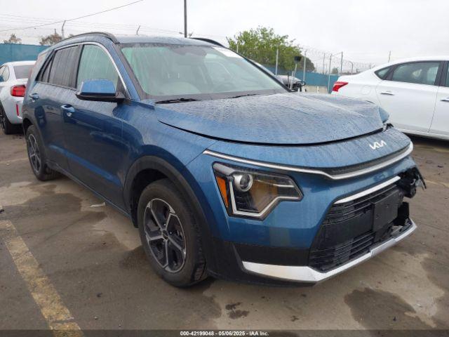  Salvage Kia Niro