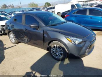  Salvage Toyota Yaris
