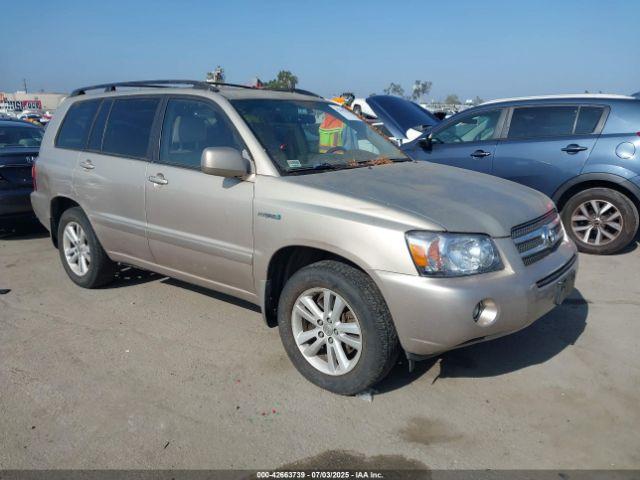  Salvage Toyota Highlander