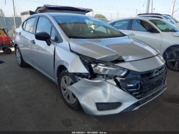  Salvage Nissan Versa