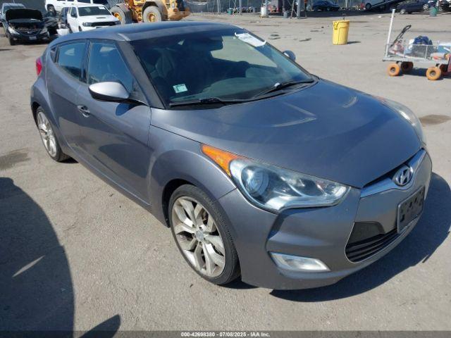  Salvage Hyundai VELOSTER