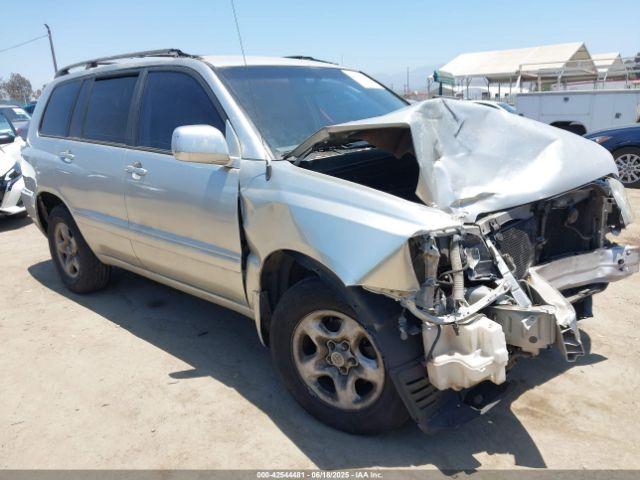 Salvage Toyota Highlander