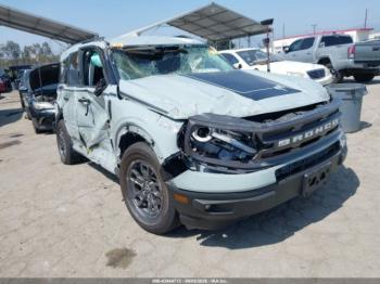 Salvage Ford Bronco