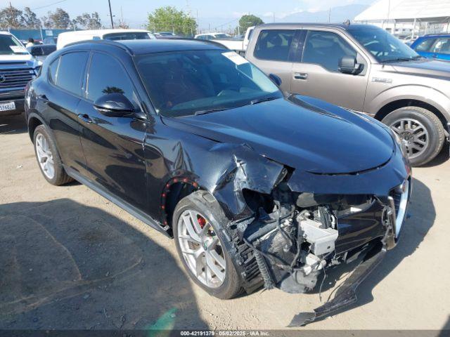  Salvage Alfa Romeo Stelvio