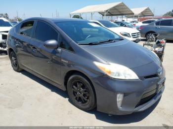  Salvage Toyota Prius