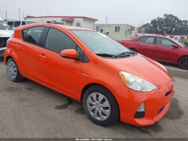  Salvage Toyota Prius c