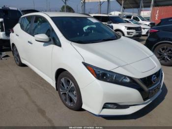  Salvage Nissan LEAF