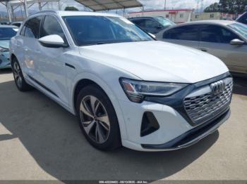  Salvage Audi Q8