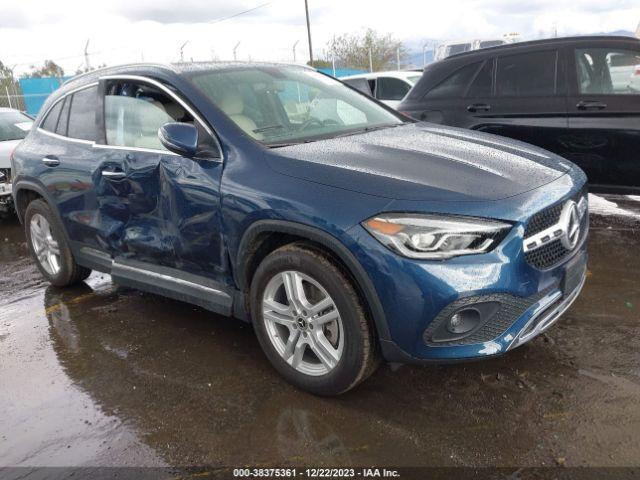  Salvage Mercedes-Benz GLA