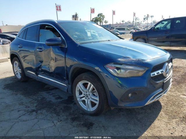  Salvage Mercedes-Benz GLA