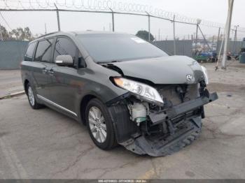  Salvage Toyota Sienna