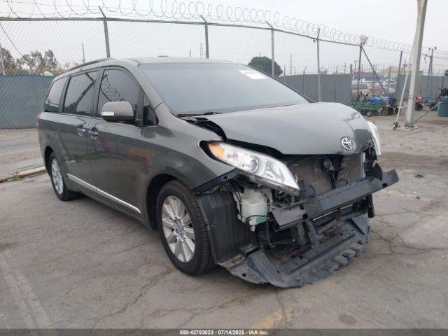  Salvage Toyota Sienna