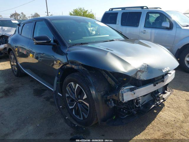  Salvage Kia EV6