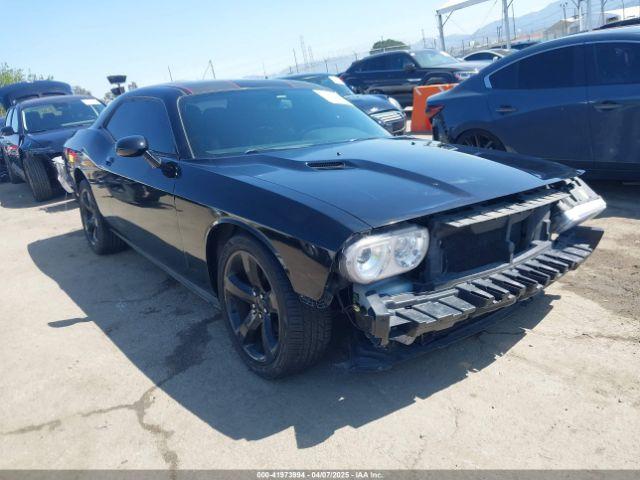  Salvage Dodge Challenger