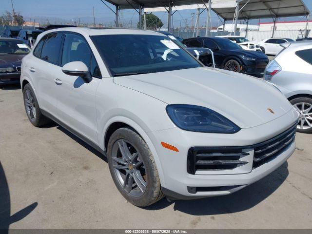  Salvage Porsche Cayenne