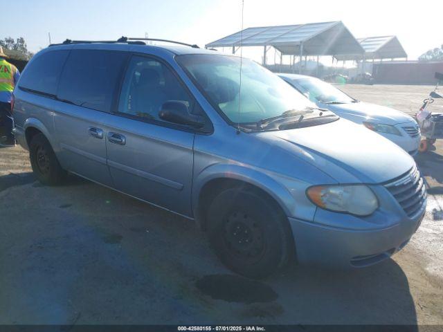  Salvage Chrysler Town & Country