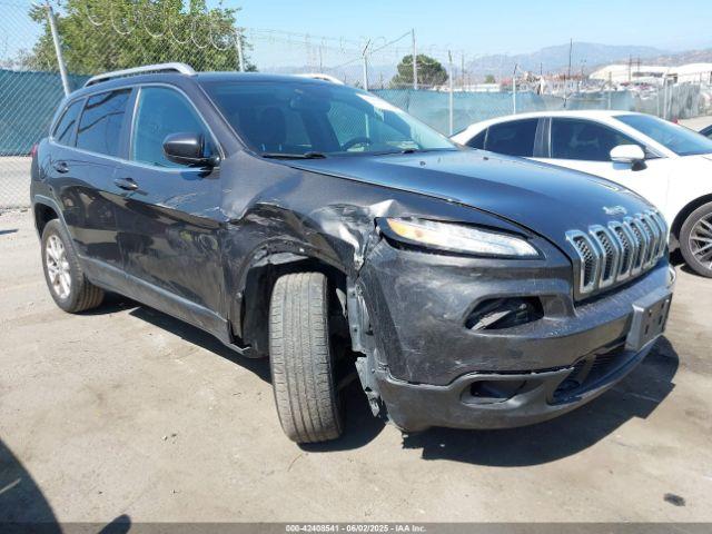  Salvage Jeep Cherokee