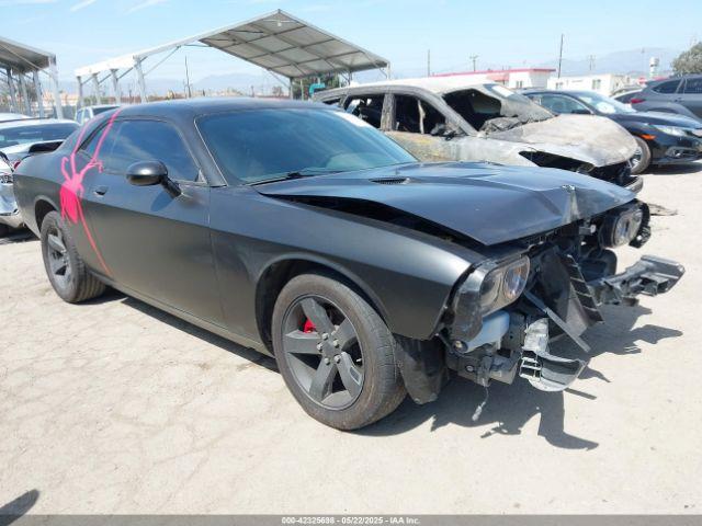  Salvage Dodge Challenger