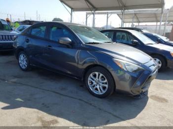  Salvage Toyota Yaris