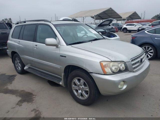  Salvage Toyota Highlander