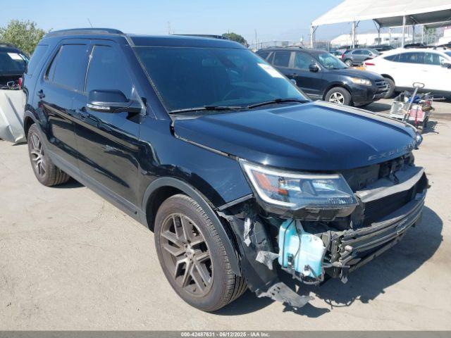  Salvage Ford Explorer