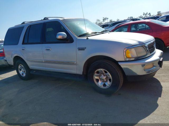  Salvage Ford Expedition