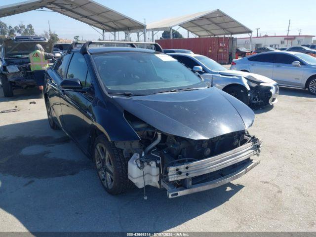  Salvage Toyota Prius