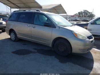  Salvage Toyota Sienna