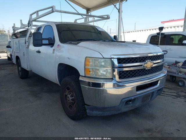  Salvage Chevrolet Silverado 2500
