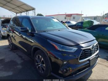  Salvage Toyota Highlander