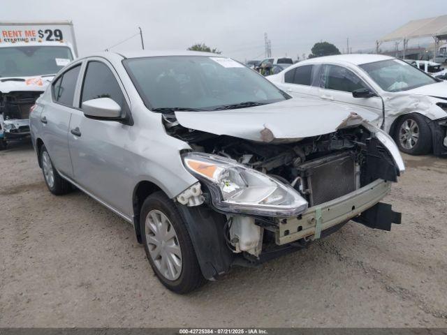 Salvage Nissan Versa